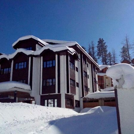 Hotel Gulmarg Inn Bagian luar foto