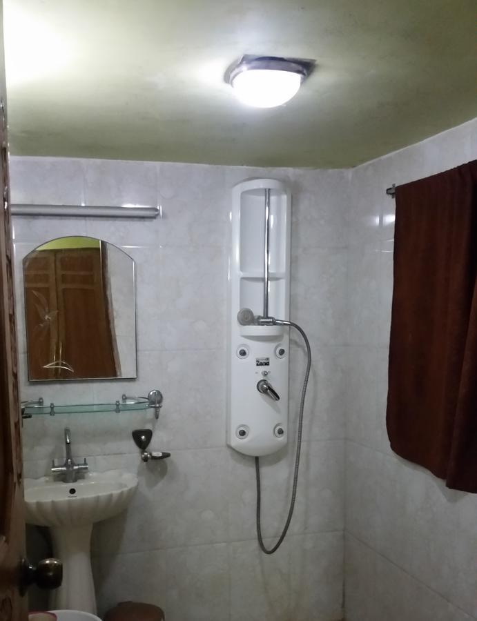 Hotel Gulmarg Inn Bagian luar foto