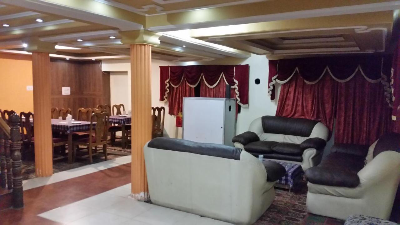 Hotel Gulmarg Inn Bagian luar foto